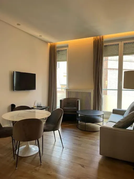 Piazza Affari - Duomo Apartment Milan 0*,  Italy