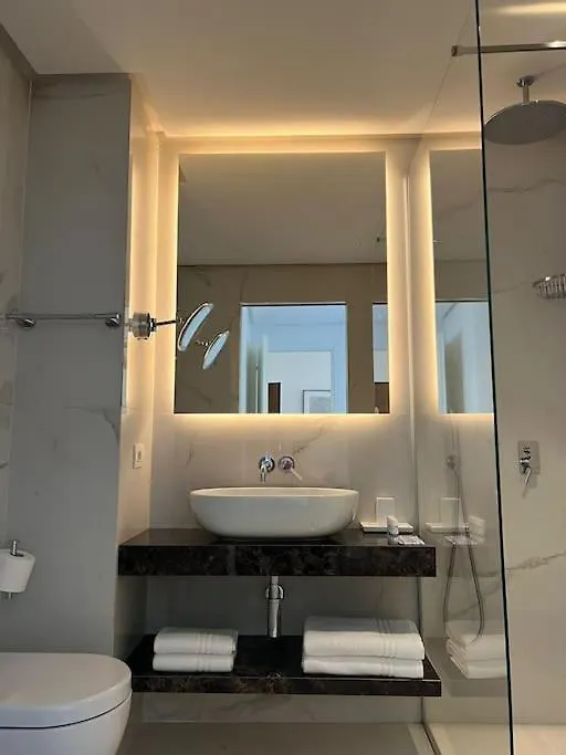 Piazza Affari - Duomo Apartment Milan Italy