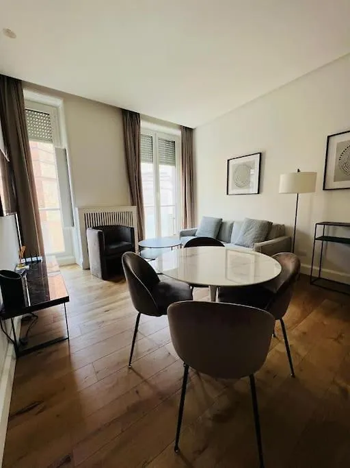 Piazza Affari - Duomo Apartment Milan